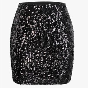 Manor Black sequined mini skirt (M) fully lined elastic waist. NWOT stretchy